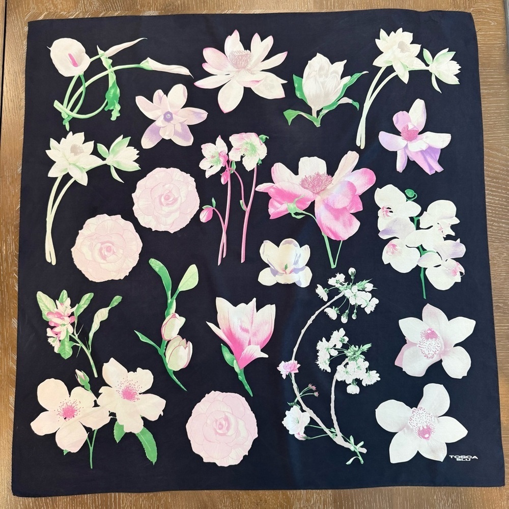 Authentic Tosca Blu Scarf